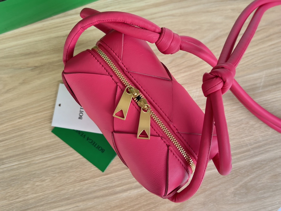 Mini Cassette Intreccio Leather Cross-body Camera Bag Rose Red